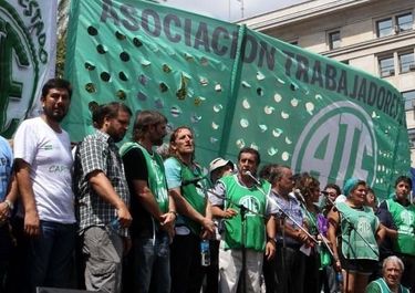 ATE denunció “extorsión” a estatales para que fiscalicen para el oficialismo