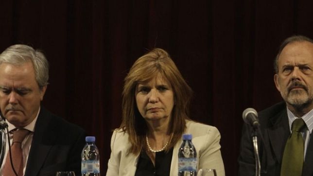 el grupo a, de oposicion dura con cfk a tropa de bullrich en la interna del pro