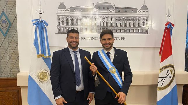 Gabriel Chumpitaz junto a Maximiliano Pullaro