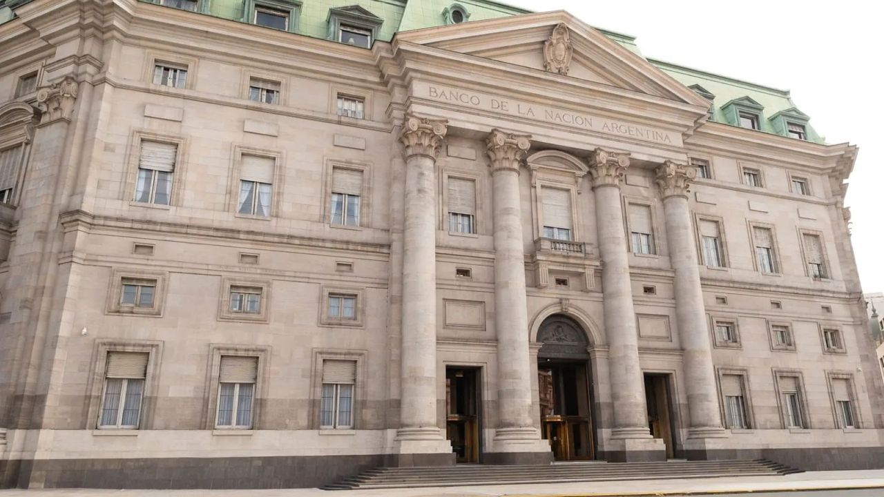 FIX ratificó la calificación AAA al Banco Nación.