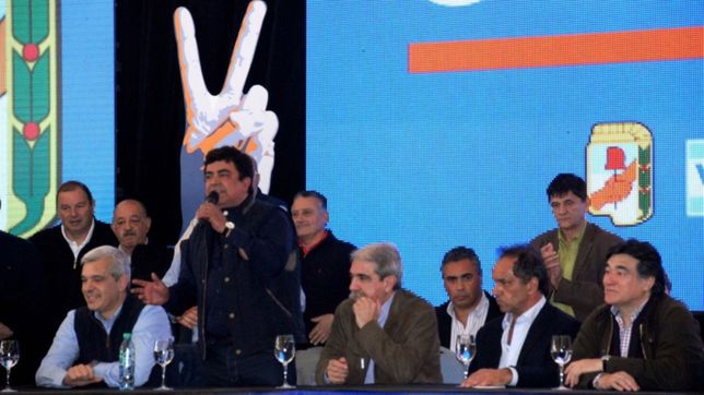 los ex caciques del pj se aferran a la ultima porcion de poder