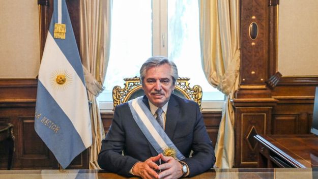 Plata o…: la crisis y la oportunidad del presidente menos pensado