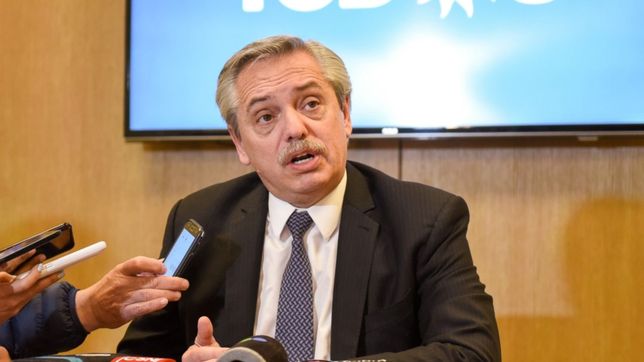 fernandez defendio la mega ley y dijo que los jubilados dejaran de perder