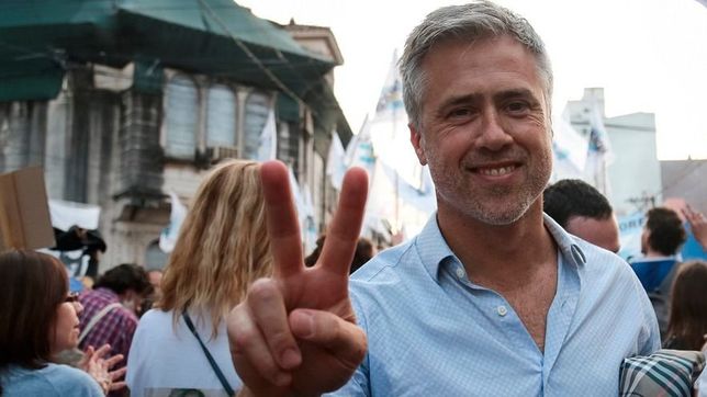leandro busatto: tenemos que romper el cerco con sectores que no son del peronismo
