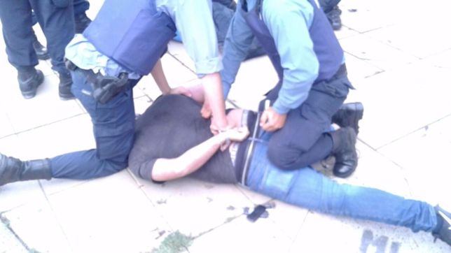 la policia detuvo al secretario general de ate rio negro en la previa del acto de macri