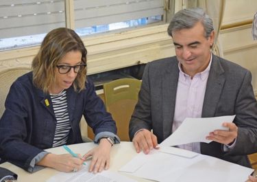 Alonso y Durañona disputan el pin de empleados del mes de la grieta