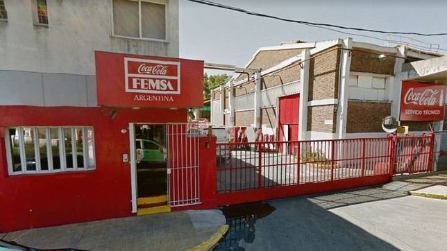 la socia de coca cola que pidio salvataje aumento otra vez los precios