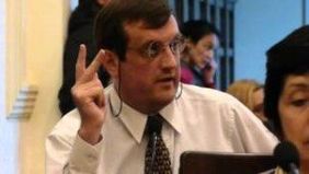 No es legitimidad vs legalidad, sino legitimidad más legalidad