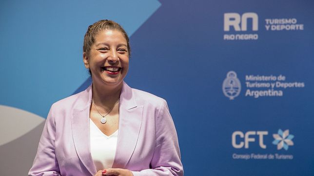 La gobernadora Carreras quiere ir por el municipio de Bariloche.