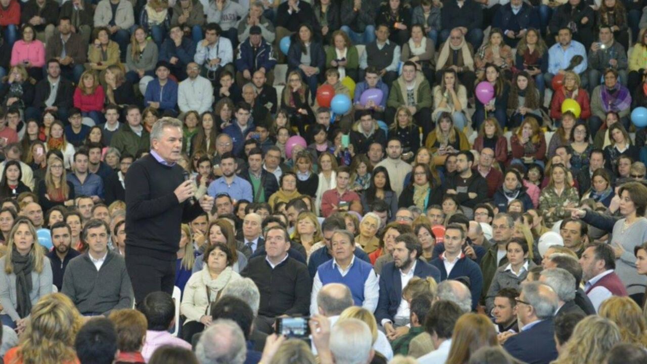La Sexta: Cambiemos quiere retener poderío y sus adversarios, posicionarse