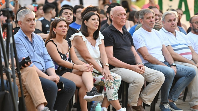 bonfatti se lanza a diputado provincial y banca a clara garcia para gobernadora
