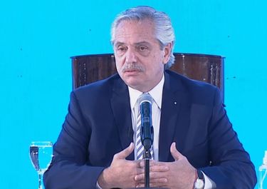 Fernández: La palabra ajuste está desterrada en la discusión con el FMI