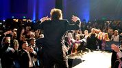 El show ultra de Javier Milei, por dentro: culto al núcleo duro, castigo a la prensa y un protegido