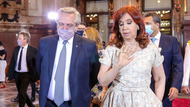 reproches, decepciones y resignacion en la guerra fria de un matrimonio sin amor