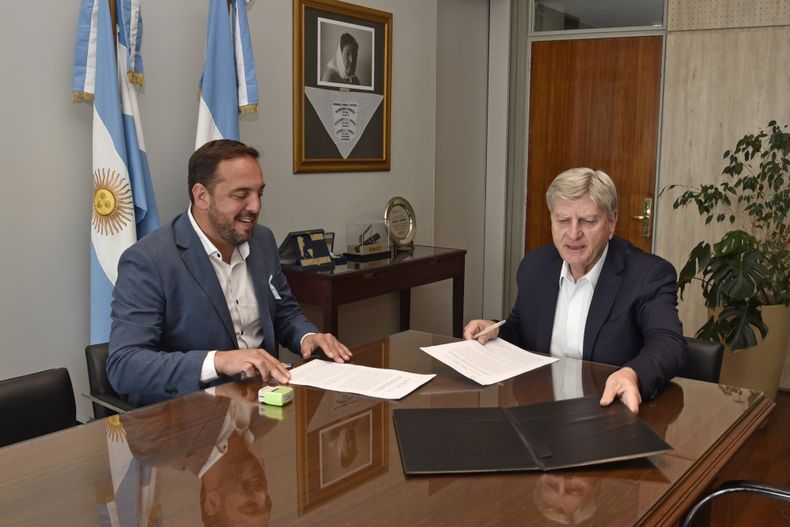El intendente de Santa Rosa Luciano di Nápoli y el gobernador de La Pampa Sergio Ziliotto: relación tirante.