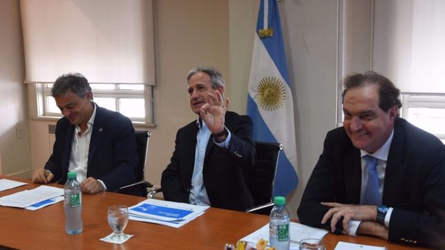 ibarra confirma el plan de ?retiros voluntarios? para despedir estatales