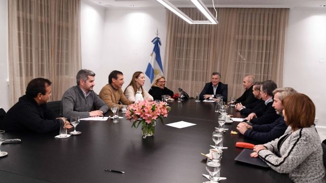 macri reactiva la ?ultima mesa? y se acerca a la ucr hasta que vote mendoza