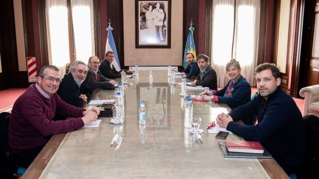 kicillof, con intendentes radicales: un pacto para vivir y surfear la crisis