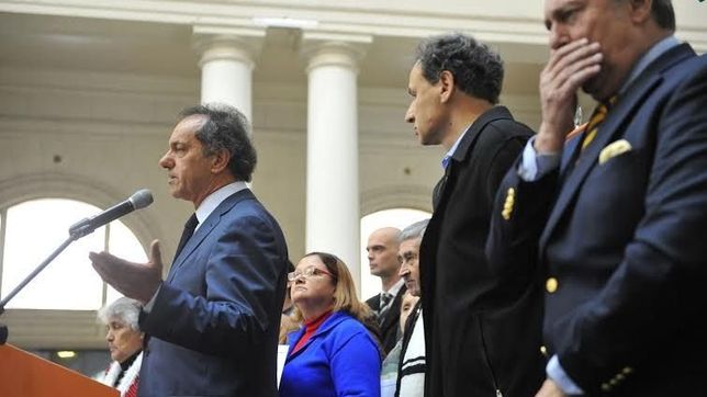 scioli, entre inauguracion de juzgado de garantias y entrega de escrituras
