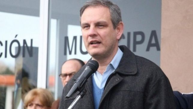 el curioso caso madariaga: el intendente santoro esquiva la interna pro y va con boleta corta