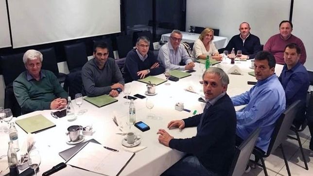 intendentes massistas coinciden con pichetto en su rechazo a un acuerdo con cfk