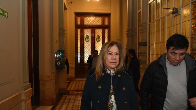 schiaretti dejo afuera del congreso a graciela camano, despues de 20 anos