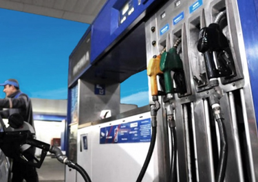 Los surtidores del interior ponen en jaque el congelamiento de las naftas