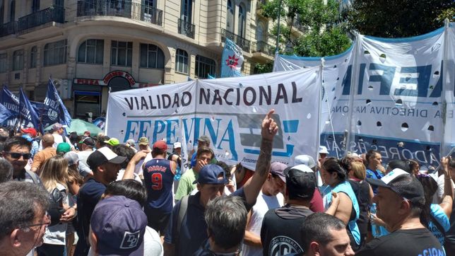 Protestas del personal de Vialidad Nacional