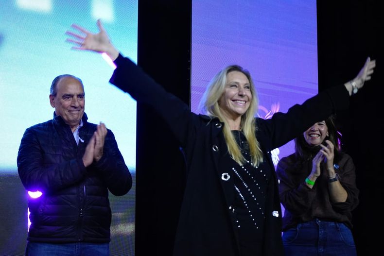 Karina Milei, triunfante tras la elección en la Ciudad de Buenos Aires.