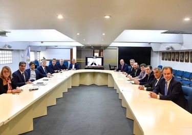Del CFI a Balcarce 50: las provincias consiguieron una reunión con el Presidente