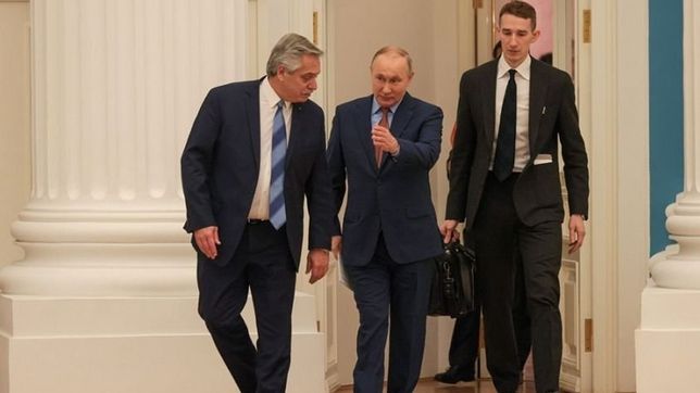 con guantes de seda, fernandez pide que rusia detenga las acciones