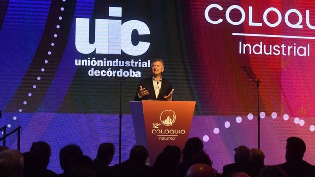 macri, un dardo envenenado a la uia y un vacio superclasico
