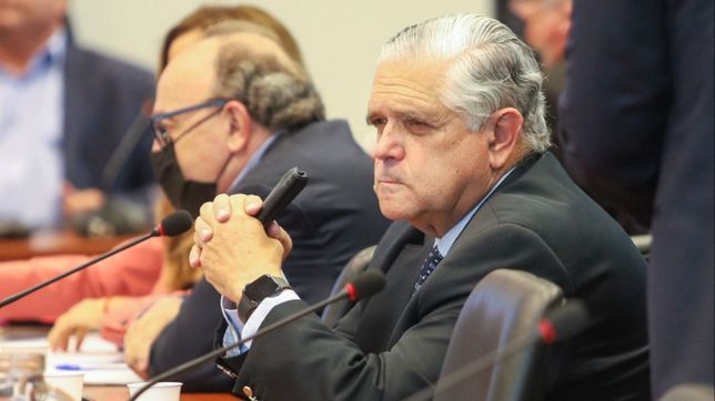 cronicas intimas: el triunfo de los fundamentalistas de la grieta y la fumata roja