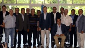 El reagrupamiento silencioso de “los Hoffa”