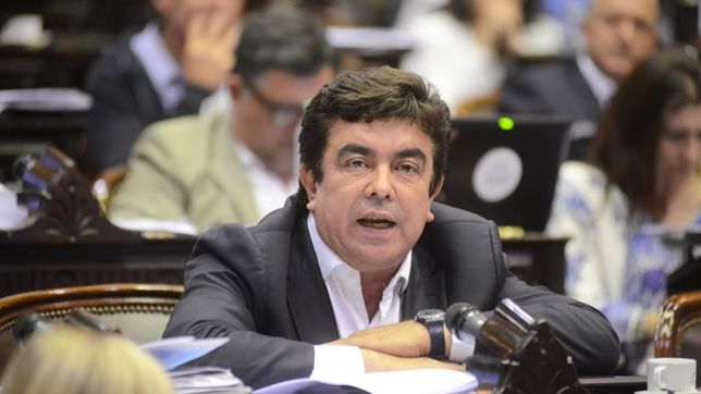 con un proyecto de ley, espinoza apura a vidal para que defina sobre farmacity