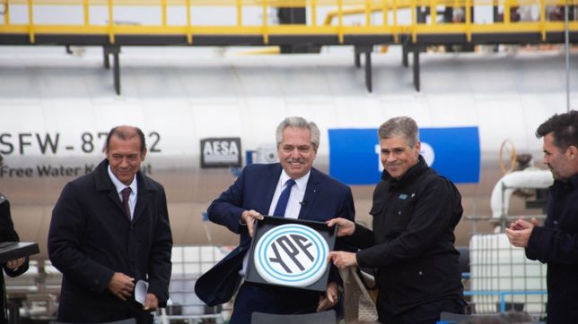 todos por el gas: nestorismo explicito en neuquen para cerrar la grieta interna