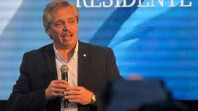 Fernández: “Soy el primer defensor de que Macri termine su mandato