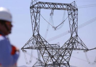 Javier Milei sumó a las eléctricas provinciales a la compensación de deudas que beneficia a Edenor y Edesur