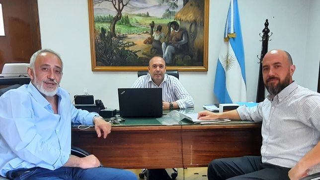 Fernando Caubet y Marcelo Reynoso, referentes del armado del FR en Córdoba, junto a Marcos Farina, el riocuartense al frente de una secretaría en el Ministerio de Transporte.