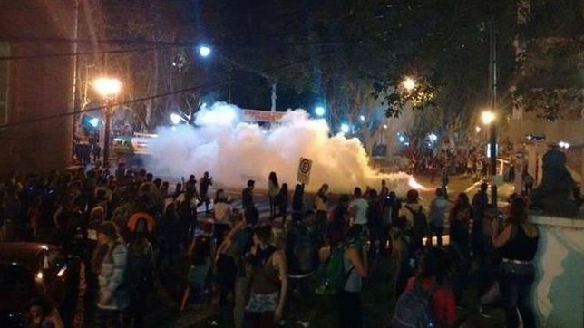 represion policial en el encuentro nacional de mujeres