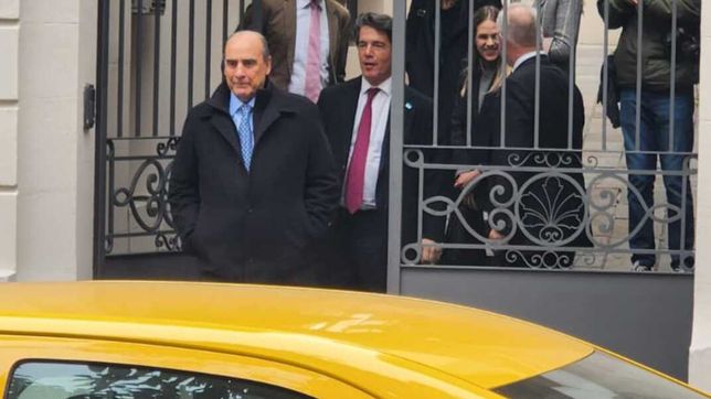 Guillermo Francos cruzó de vereda y entró a una facultad para tratar de frenar el paro universitario