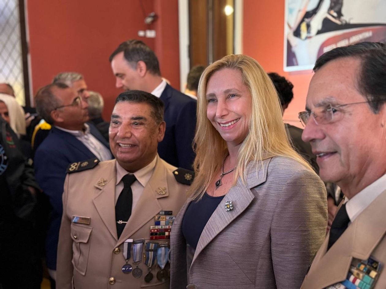 Salón Malvinas (1).jpeg