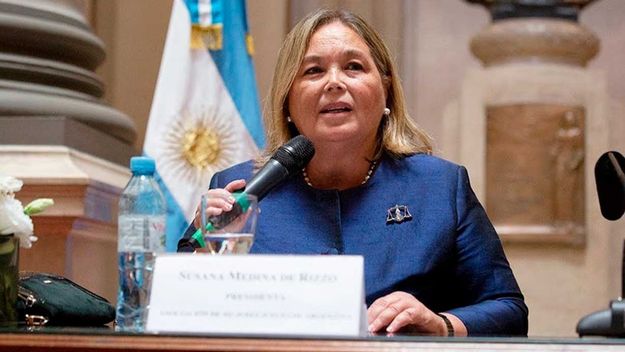 La jueza de Entre Ríos Susana Medina renunció a la presidencia de la Asociación de Mujeres Jueces de Argentina tras enfrentar un pedido de juicio político. La jueza de Entre Ríos Susana Medina renunció a la presidencia de la Asociación de Mujeres Jueces de Argentina tras enfrentar un pedido de juicio político.