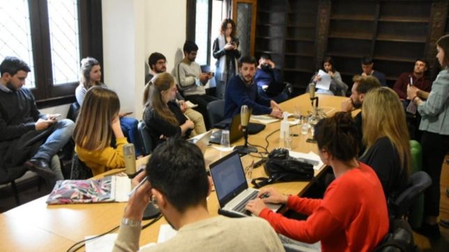 ?politiqueria barata?, cuatro en uno y la visita que nunca llega