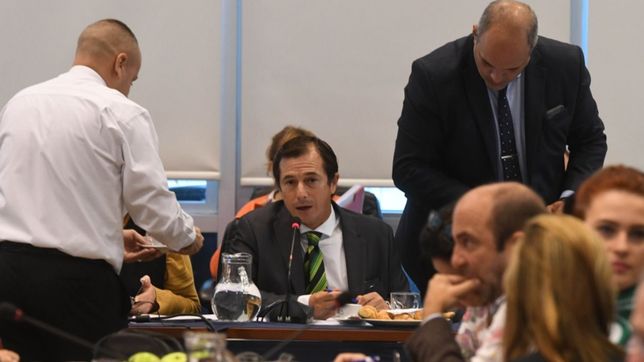 lipovetzky, dolido y desilusionado por haber sido excluido de las listas