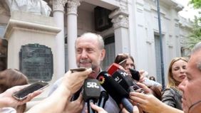 Perotti esperará los nombres del gabinete de Fernández para anunciar el suyo