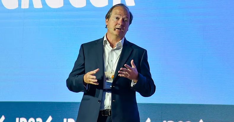 Daniel Gonzlez dosific el aumento en las tarifas por pedido de Toto Caputo