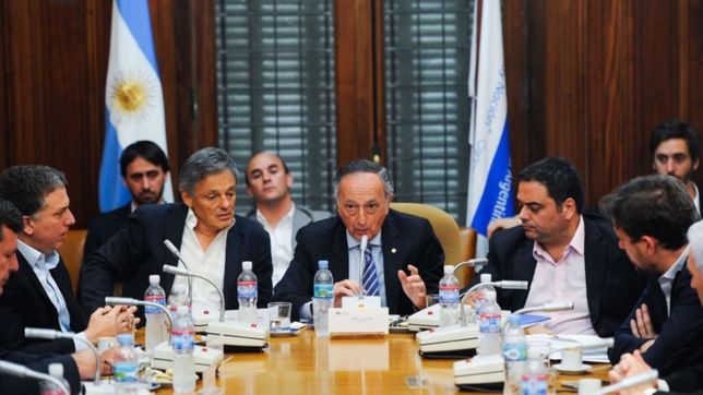 catarsis de ceos en la uia: caida del consumo, impuestazo y tomates italianos