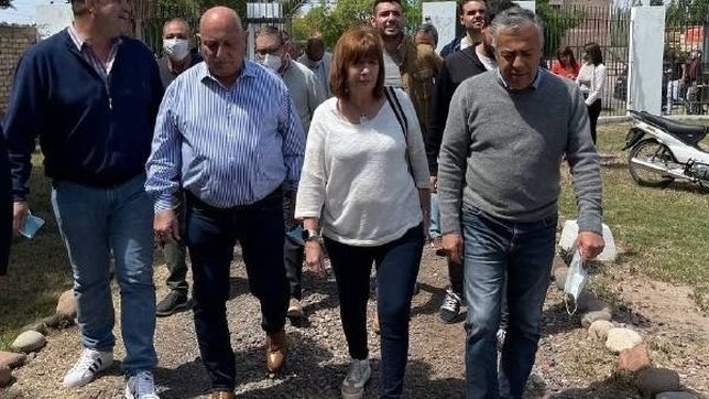 bullrich visito mendoza con el foco puesto en la dispersion del voto anti-k