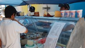 Los camiones de carne, pollo y lácteos para todos recorren Pilar